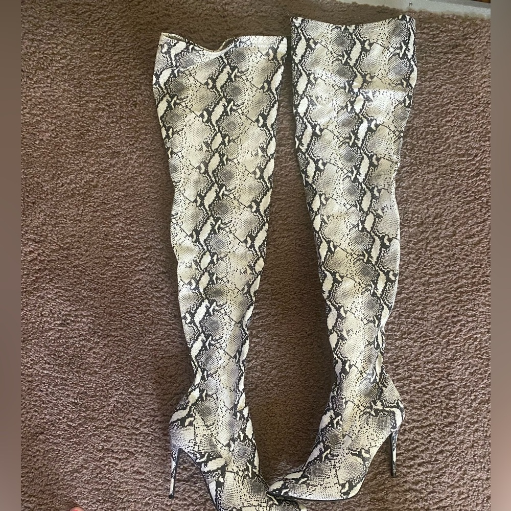 Steve Madden Knee High Boots